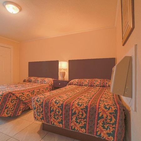 Texana Inn Edna By Oyo Bagian luar foto